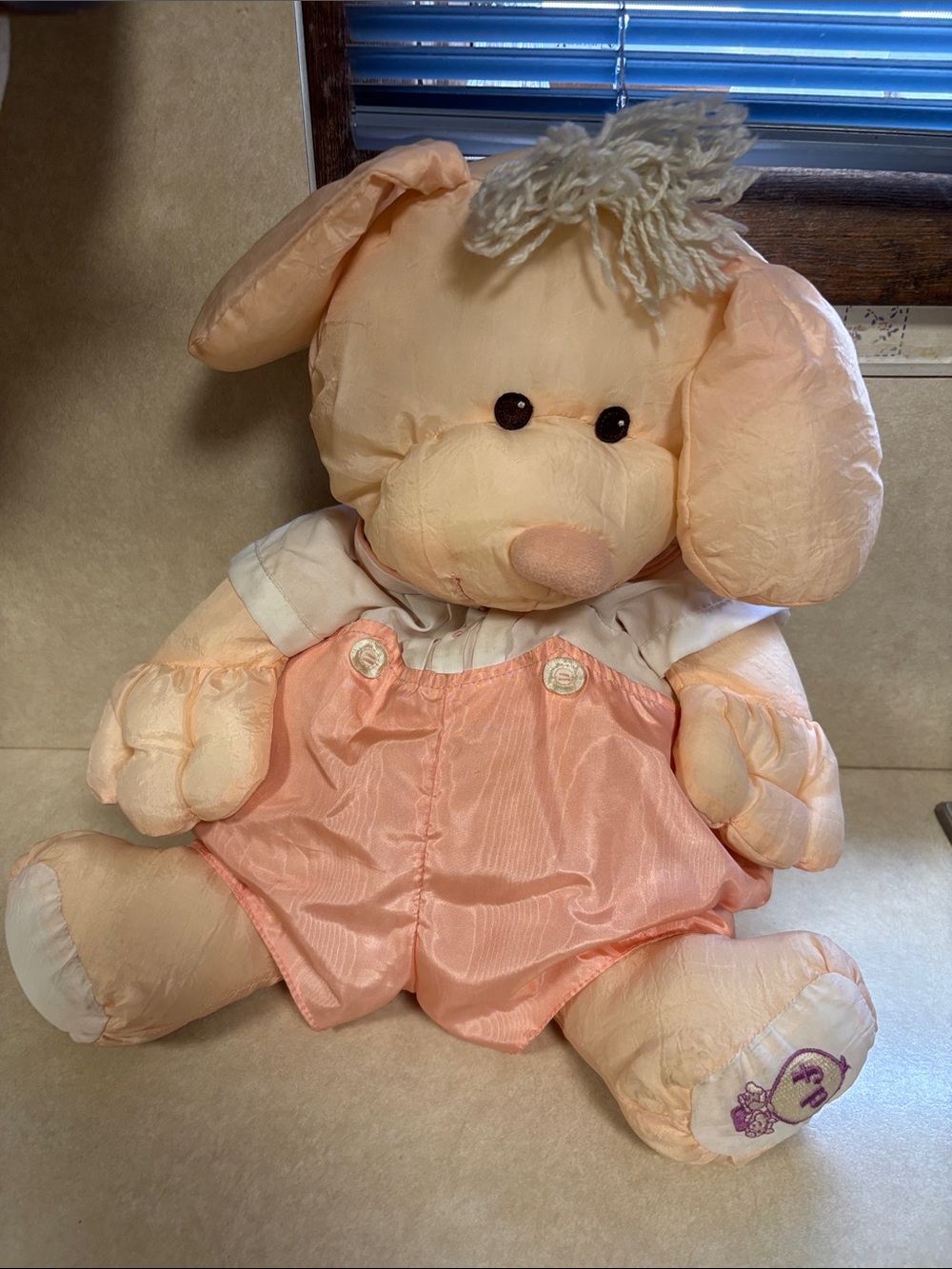 Fisher Price Vintage 1986 PUFFALUMP Orange Peach Bear Cub W/ Outfit 17"